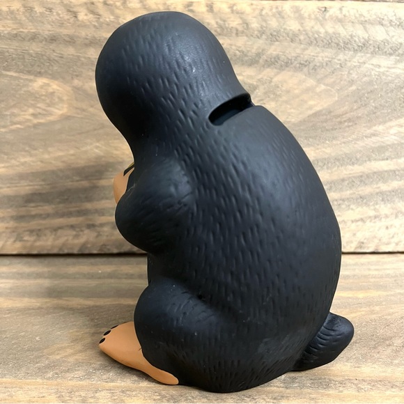 Fantastic Beasts Ceramic Niffler Coin Bank Harry Potter Wizarding World NWOT EC - Picture 10 of 11